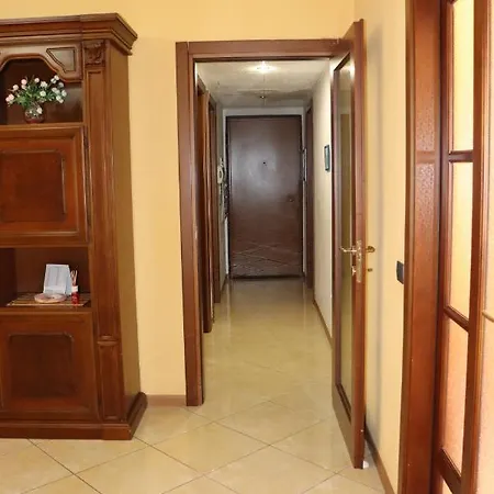 Casa Andreea Vicino Al Centro Di Iun R5904 דירה
